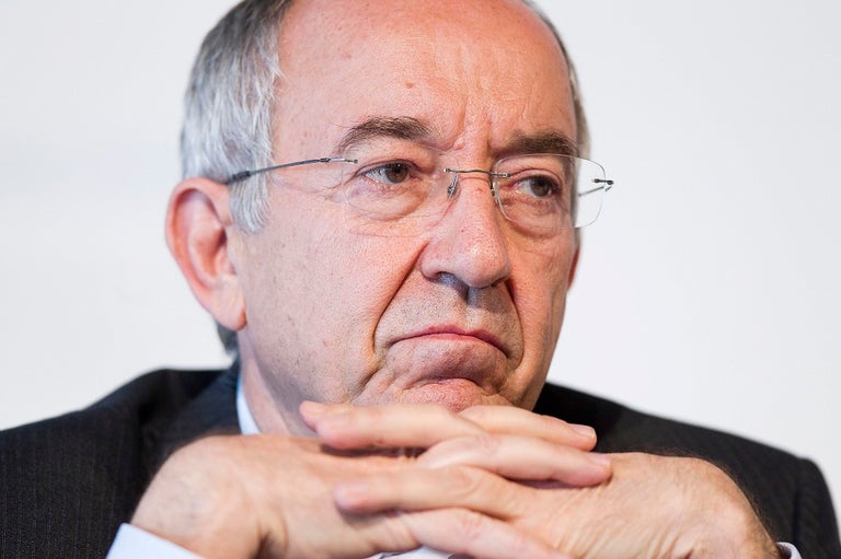 La crisis de la banca española forzó la salida de Miguel Ángel