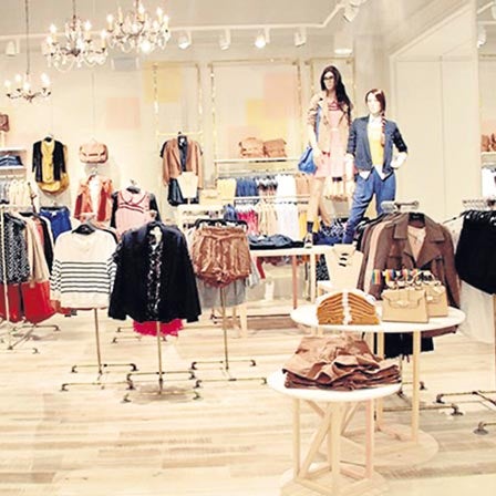 Forever 21 'agita' el consumo de ropa barata y de moda en Bogotá