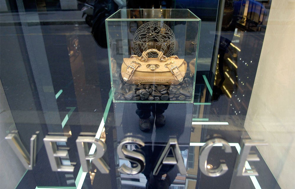 Versace abrió tienda en Gran Estación