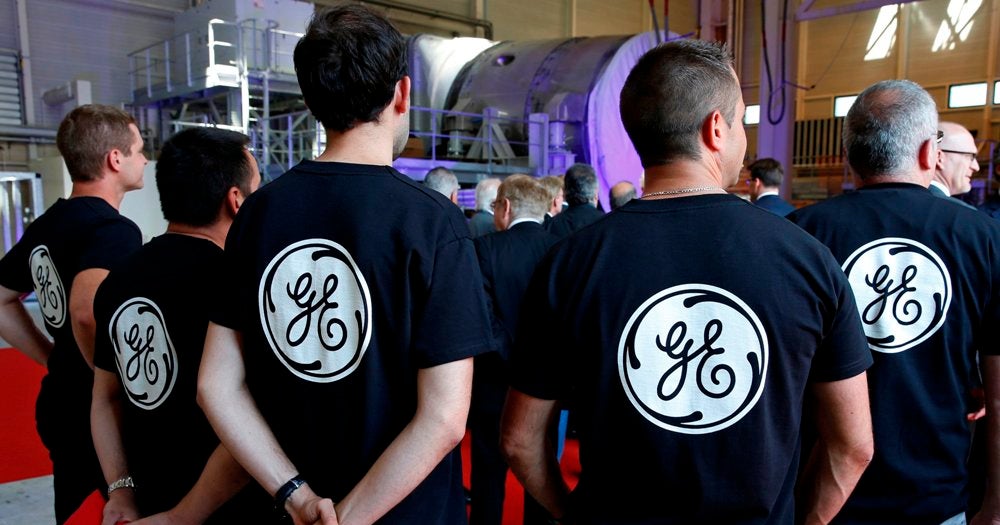 Ganancias de GE superan estimaciones pese a menores ventas de su unidad ...