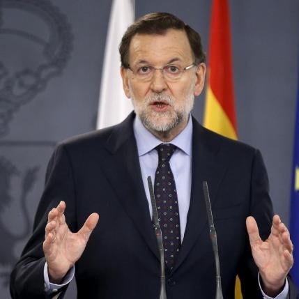 Rajoy acepta el encargo del Rey de intentar formar Gobierno