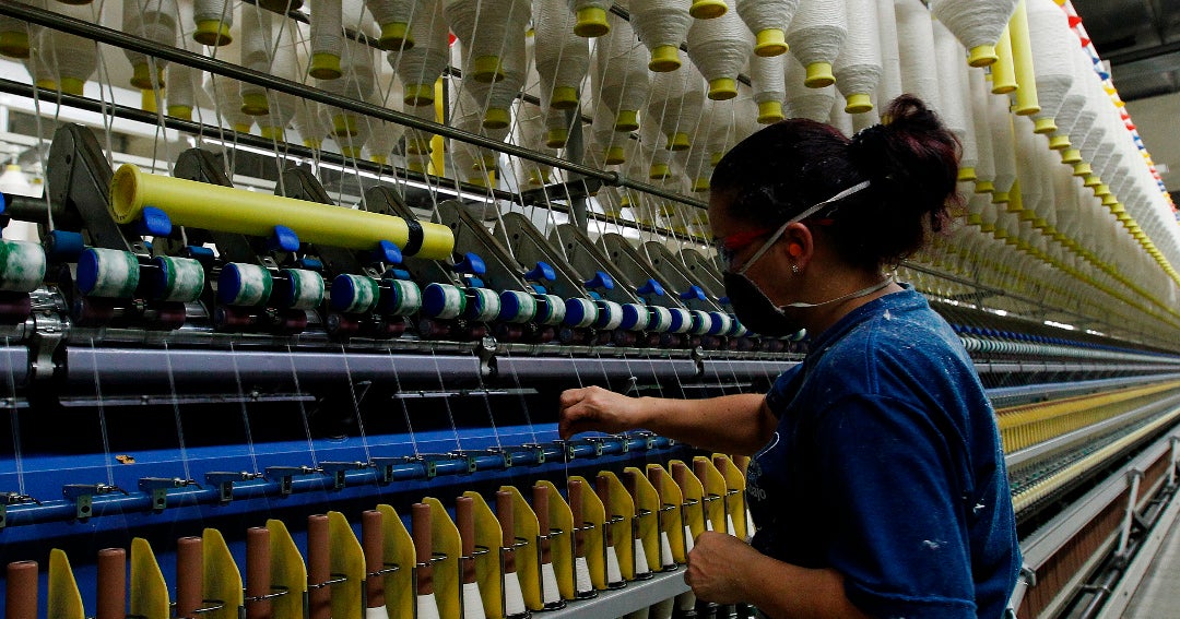 Die Industrieproduktion in Deutschland ging im August unerwartet um knapp 0,2 % zurück Die Industrieproduktion in Deutschland ging im August unerwartet um knapp 0,2 % zurück