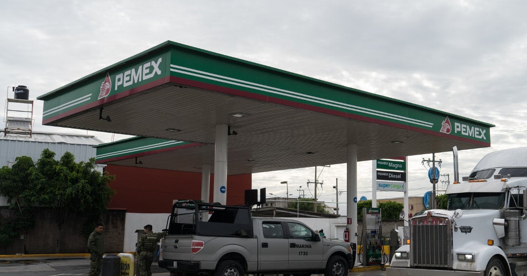 Planes de nuevo gobierno mexicano para Pemex elevan riesgos de caja ...
