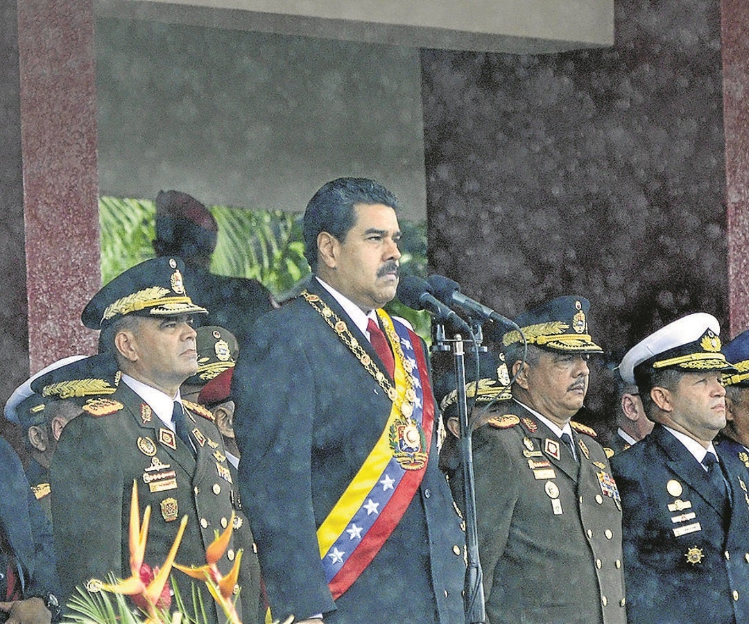 Great Warrior Tulips Los militares abarcan 26% del gabinete de ministros del presidente Nicolás  Maduro