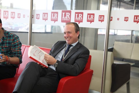 Luis Guillermo Vélez Cabrera_LR-2