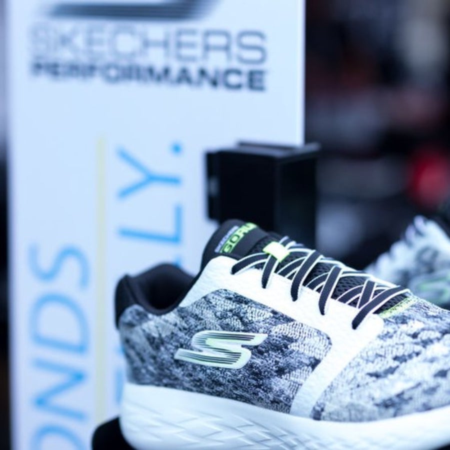 heredar Prevención tallarines El valor de la compañía de zapatillas Skechers superó el de Adidas y Nike
