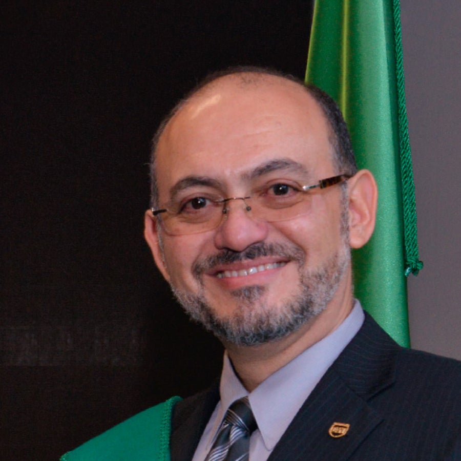 Luis Umaña Timms se posesionó como el nuevo rector de la Universidad EAN