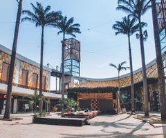 con 60 de tiendas activas el centro