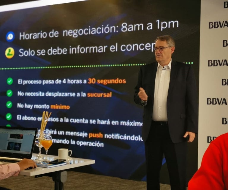 La app Bbva Móvil permitirá enviar y recibir dinero entre La app Bbva Móvil permitirá enviar y recibir dinero entre