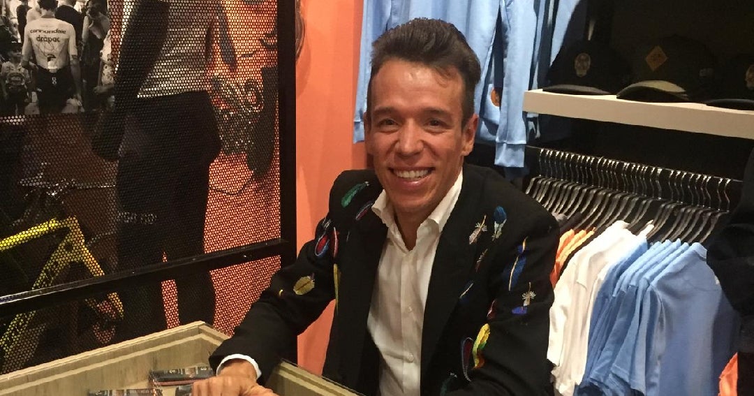 Rigoberto Urán abre su primera tienda 