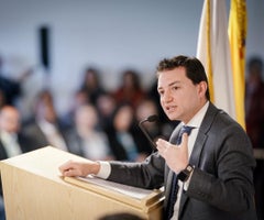 El contralor Carlor Felipe Córdoba presenta la red de estudiantes personeros