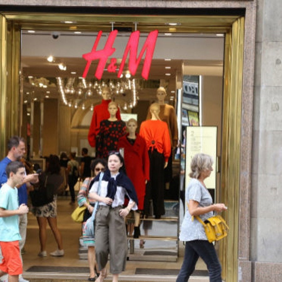 La tienda de ropa H&M se propone eliminar 5% tiendas en