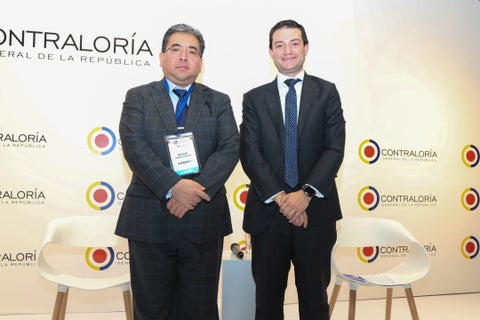 Carlos Felipe Córdoba, Contralor General de la República y Nelson Shack Yalta, contralor Perú_LR (17)