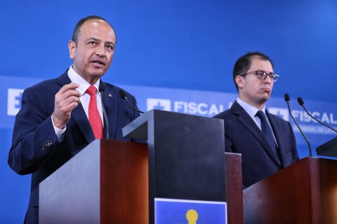 Fiscal y Magistrado (2)