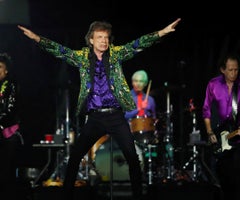 2020-04-23T161327Z_449267132_RC2GAG94Y8TL_RTRMADP_3_HEALTH-CORONAVIRUS-MUSIC-ROLLING-STONES