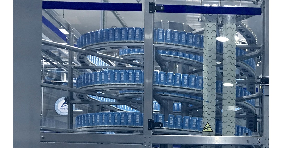 Agua en Caja, la tendencia en consumo responsable y sostenible que