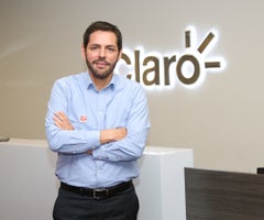 Carlos Zenteno, presidente de Claro_LR (8) (1)