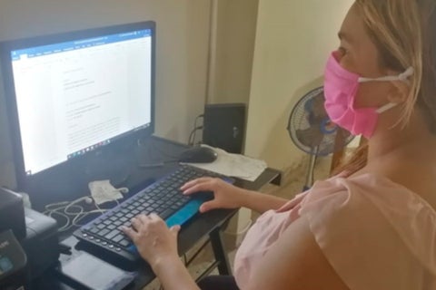 600---Excombatientes-durante-jornadas-de-capacitación-virtual-con-el-Sena (1)