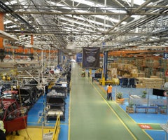 Las fábricas de vehículos recibirán un nuevo marco de operación para los carros permitidos a 2035. Foto GM