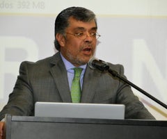 Julio Andrés Sampedro