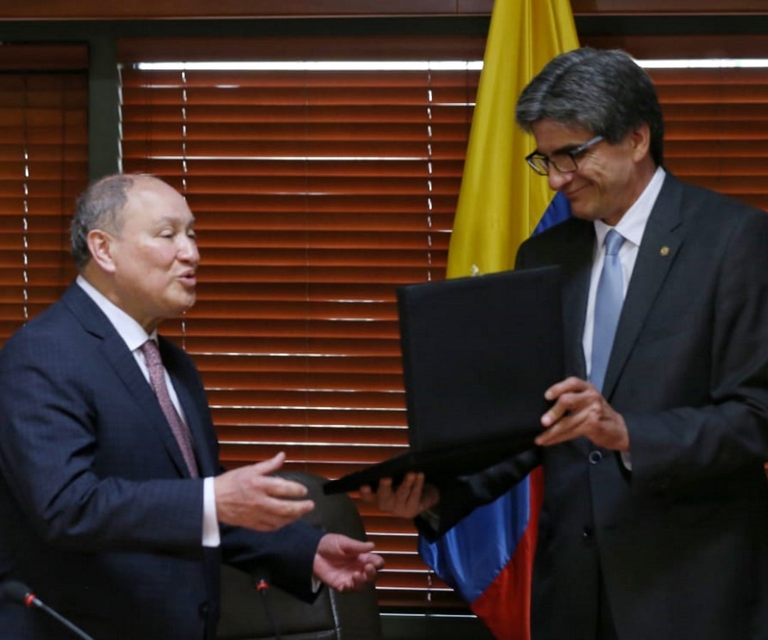 Corte Constitucional magistradoLR