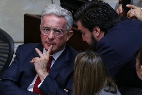 uribe 720