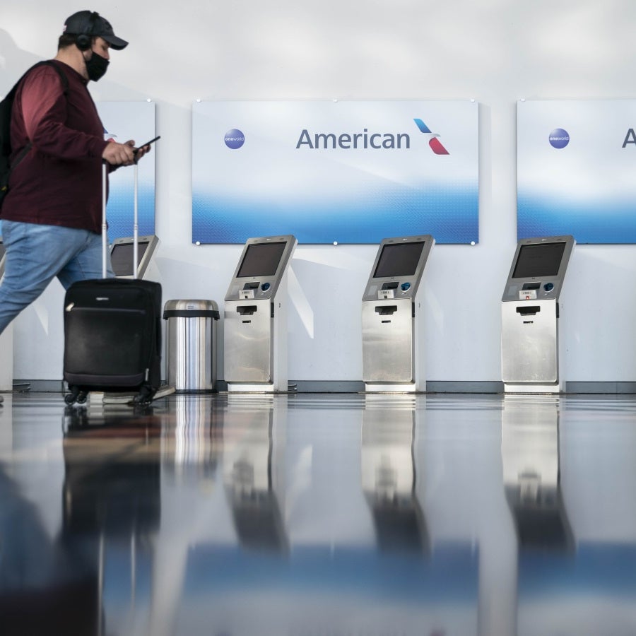 American y United amplían plazos para créditos de vuelos no utilizados ...