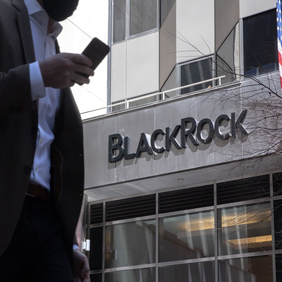 Fondo de BlackRock invertirá US$200 millones en renovables en Chile