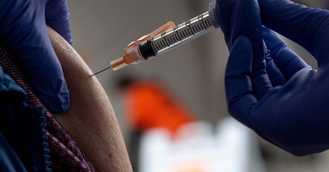 Vaccine tourism to the United States has reactivated travel agencies