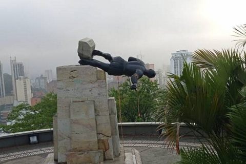 Derribo estatua Belalcazar_ AL