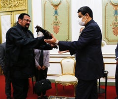 Maduro y Seagal