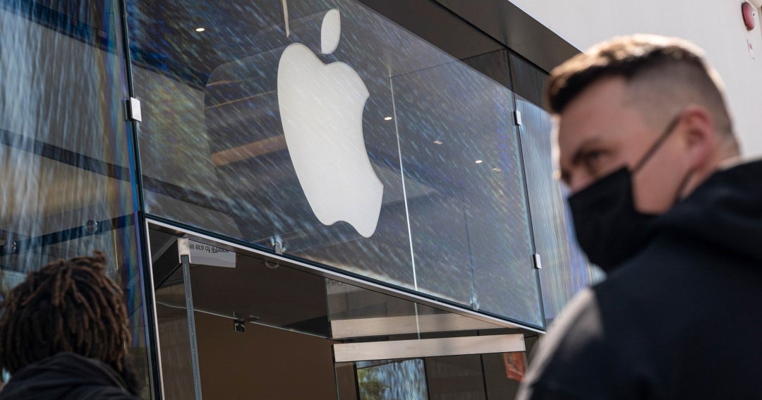 Apple debe permitir que desarrolladores dirijan a los consumidores ...
