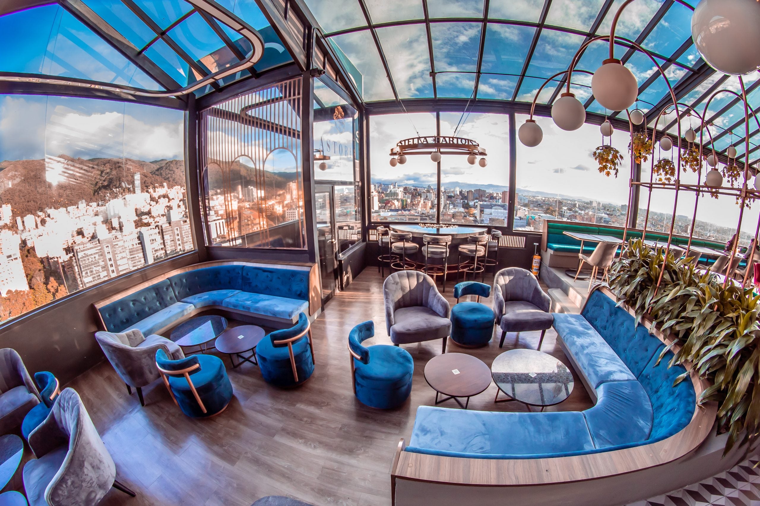 Astoria abre como uno de los mejores rooftop con esencia neoyorkina que ...