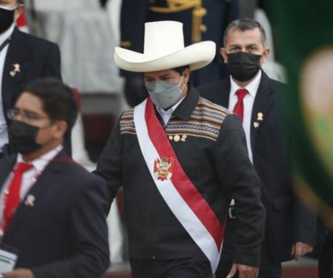 Tras 12 días en el poder ejecutivo, la crisis en Perú abruma al presidente Pedro Castillo