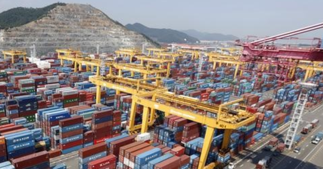 Le prime esportazioni coreane sono cresciute in segno di elasticità della domanda globale