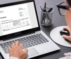 Sanciones a las que se expone si tiene que emitir la factura electrónica y no lo hace