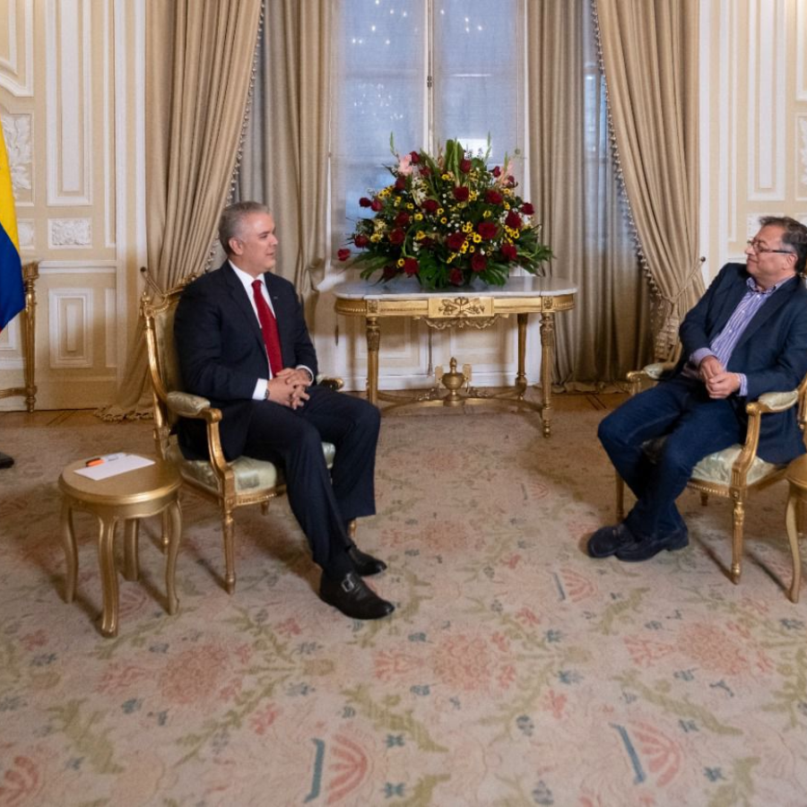 Petro y el presidente Iván Duque cumplieron con su primera cita en la ...