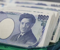 Plano detalle de yen japonés