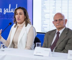 Carolina Corcho, ministra de Salud y Francisco Rossi, nuevo director del Invima. Foto: MinSalud