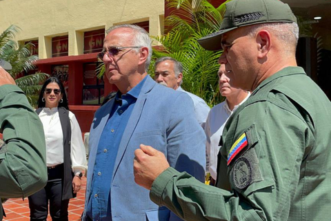 Iván Velásquez y Vladimir Padrino - Mindefensas de Colombia y Venezuela (1)