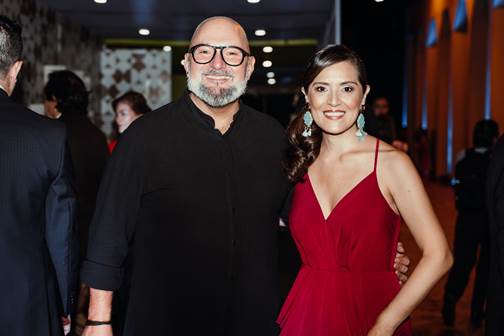 Antonio Calvo, director artístico de Salón In; y Soledad Zamora, gerente de Marca en Salón In, también asistieron al evento.