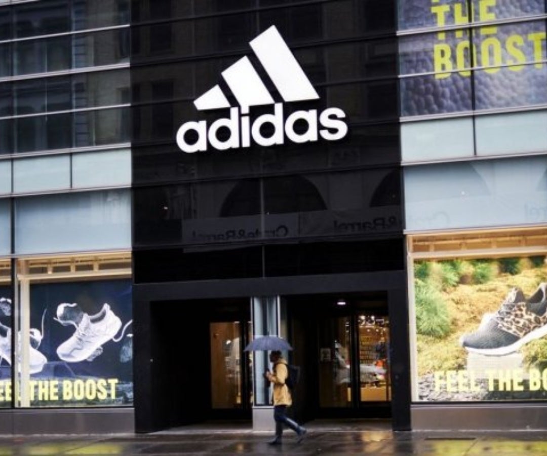 El de Adidas se enfrentará a la de zapatillas vender