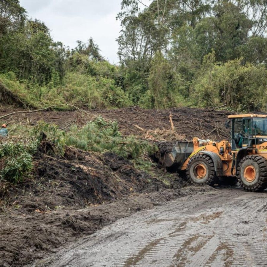 Las fuertes lluvias generan un cierre total de la vía a La Calera ...