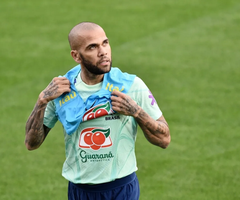 dani_alves.jpg_1074402576