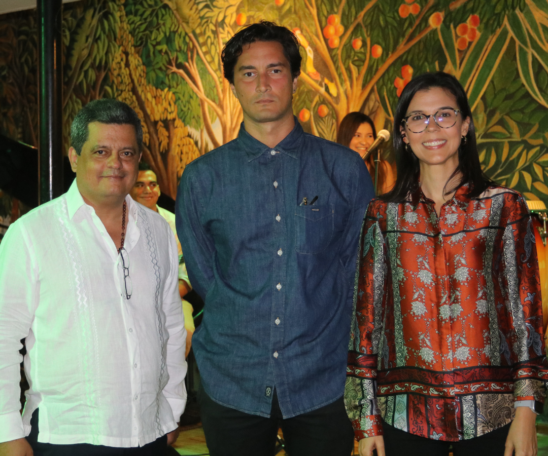 En la recepción también estuvieron Javier Páez, Toni Celia y María del Pilar Palacio.