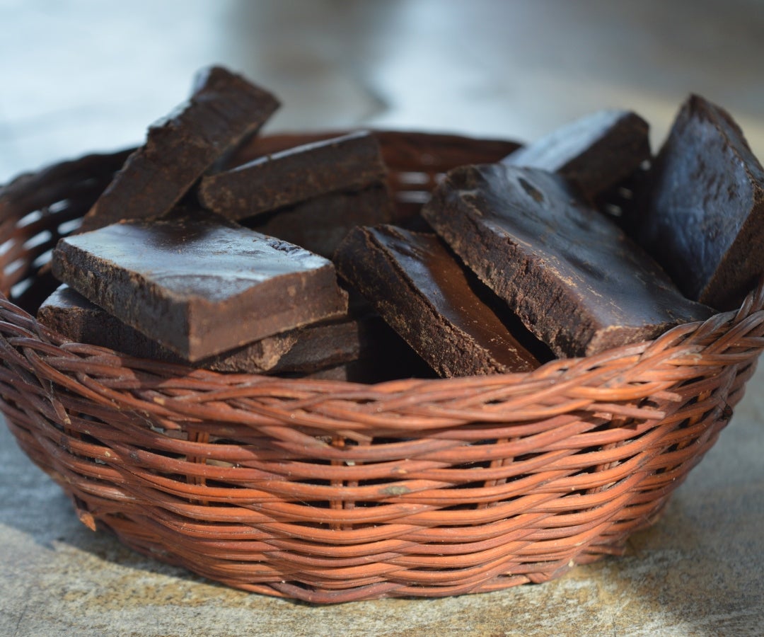 Cacao transformado en chocolate.