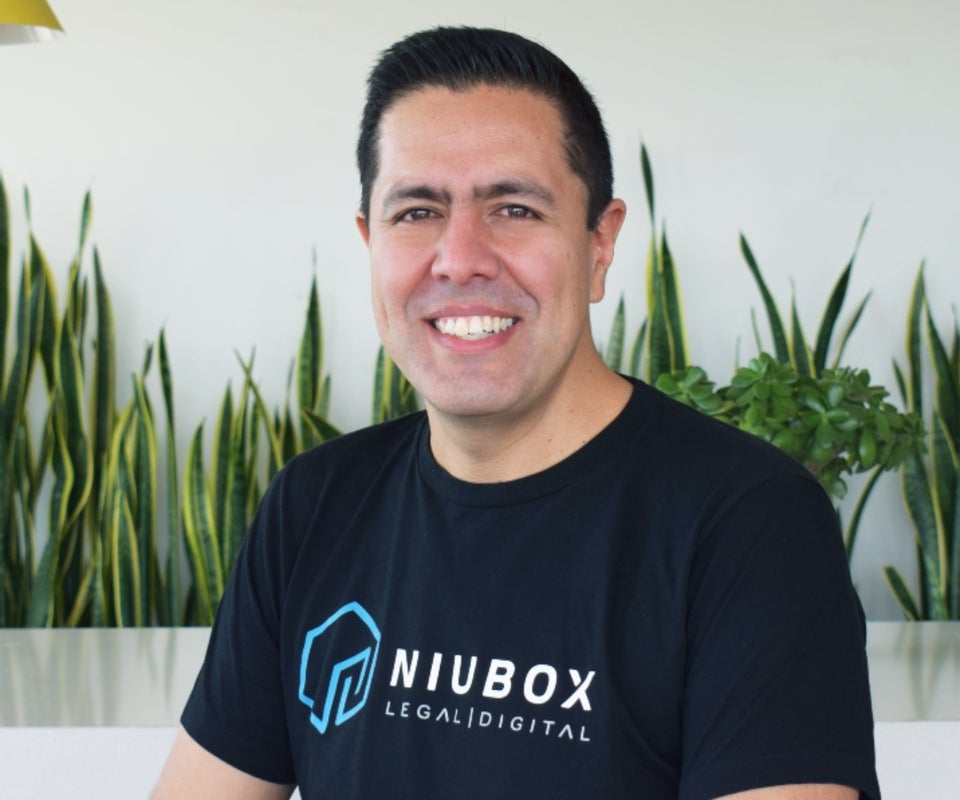 Oscar Montezuma,CEO de Niubox