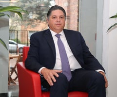 Piero Celia, presidente de Serfinanza_LR