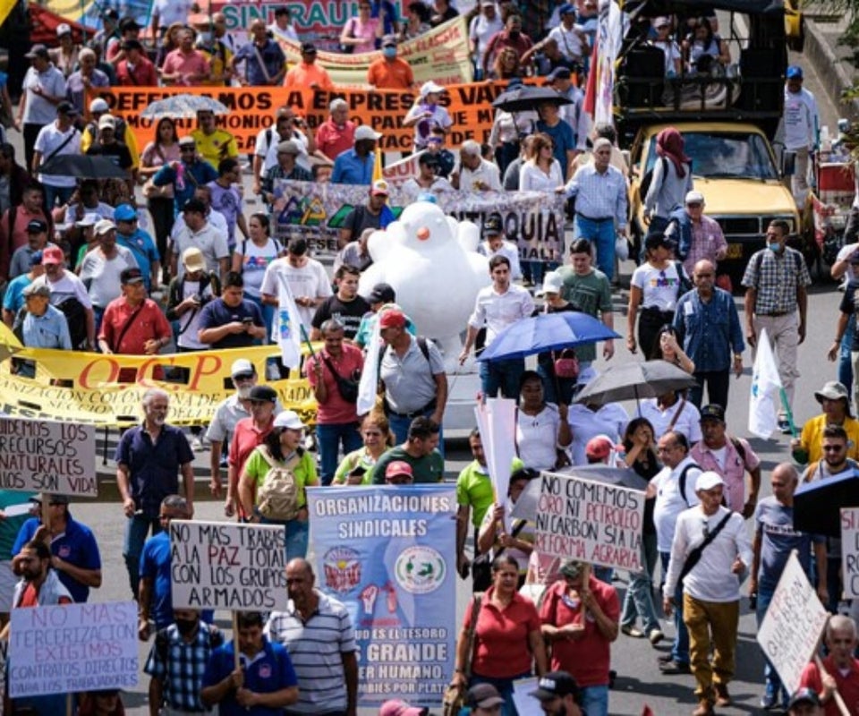 Movilización en Medellín en contra de la Reforma a la Salud