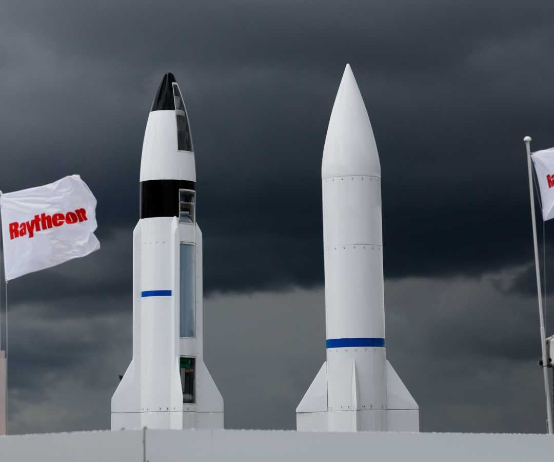 Tanto Lockheed como Raytheon, dos de las empresas más grandes del sector defensa no tienen contratos con organizaciones chinas. Foto: Bloomberg